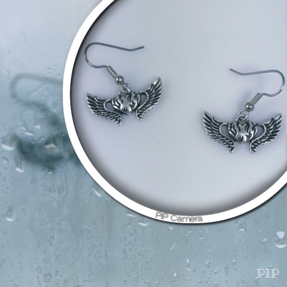 Pewter Flaming Heart Earrings - Picture 1 of 1